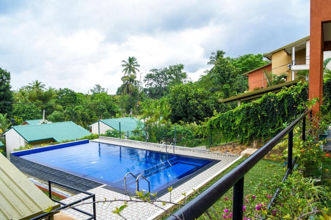 Hotel Jk Kandy Bungalow Exterior foto